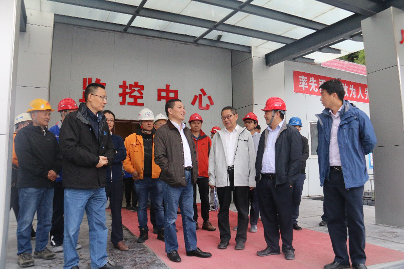 省交通投資集團(tuán)黨委副書記、副董事長、總經(jīng)理 周黎明赴九綿高速LJ9項(xiàng)目檢查指導(dǎo)工作