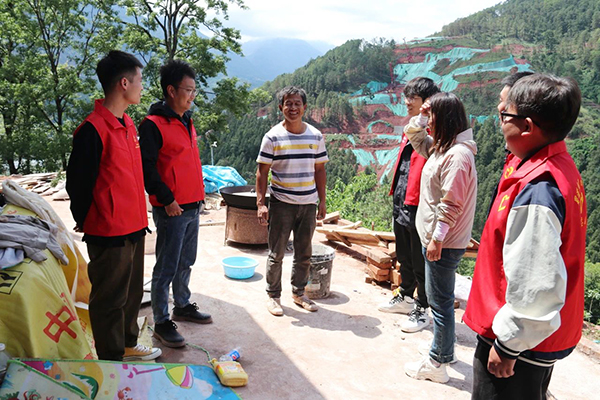 “紅色引擎”跑出征拆“加速度”｜黨員征拆攻堅(jiān)隊(duì)啃下硬骨頭！